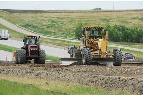 Highway earthmoving equipment
